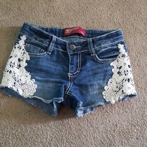 Lace trimmed girls shorts size 7